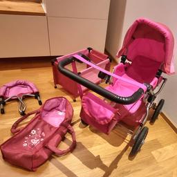 Bayer Kombi-Puppenwagen Set,
Kinderbett, Esstisch Sitz, Tragetasche, Wickeltasche, Puppenwagen

im sehr guten Zustand!