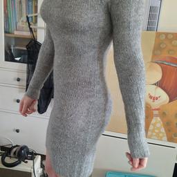 Long sleeve autumn/winter dress.
Size S. UK 8 EU 36

Smoke / Pet free  home!
Collection from IG7 or I can post it.