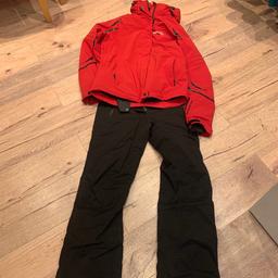 Verkaufe Skianzug für Damen
Hose schwarz Größe M
Jacke rot Größe 40
Fast nie angehabt
