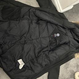 Rossclair parka 
Size XS/TP
Fur hood 
Black 
good condition 
Worn 
Brought from HARRODS 
LABELS IN PHOTOS 

Open to offers!