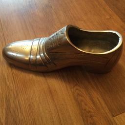Heavy metal decorative men’s shoe. Unusual ornament. Approximately 30cm x 11cm. Collection only please.