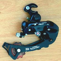 ✅ Shimano SIS Tourney Rear / Front Derailleur.
✅ Shimano Tourney TZ M781 10 Speed/
Rear Derailleur.
Tourney TZ Shadow Dyna-Sys 10-speed Rear Derailleur - £20
Shimano Tourney FD-M618 10 Speed;
Front derailleur;
Front derailleur Shimano - £15
Top pull 3x10.
Great condition, clean and after lubrication;
Both just for £30🔥
Grab a bargain
✅ Pick up in area Lewisham-Catford;
✅ Available fast local delivery)
#bike #bicycle #cycling #cycle #rover #rider #shimano #derailleur #shifter #tourney #parts