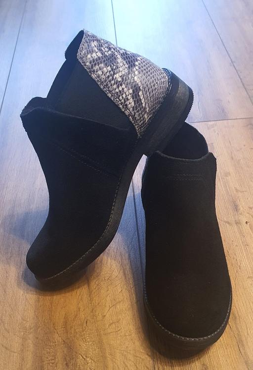 Buy & Sell West Midlands Sandwell - Photos for Clarks Ladies Black Combi Snake boots