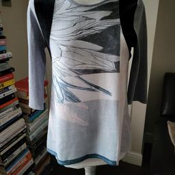 Grey and floral versatile top blouse from Zara in size S