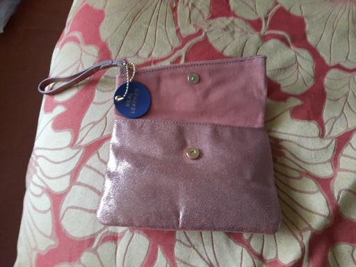 Buy & Sell Dentons Green Saint Helens - Photos for BNWT Real leather clutch/purse