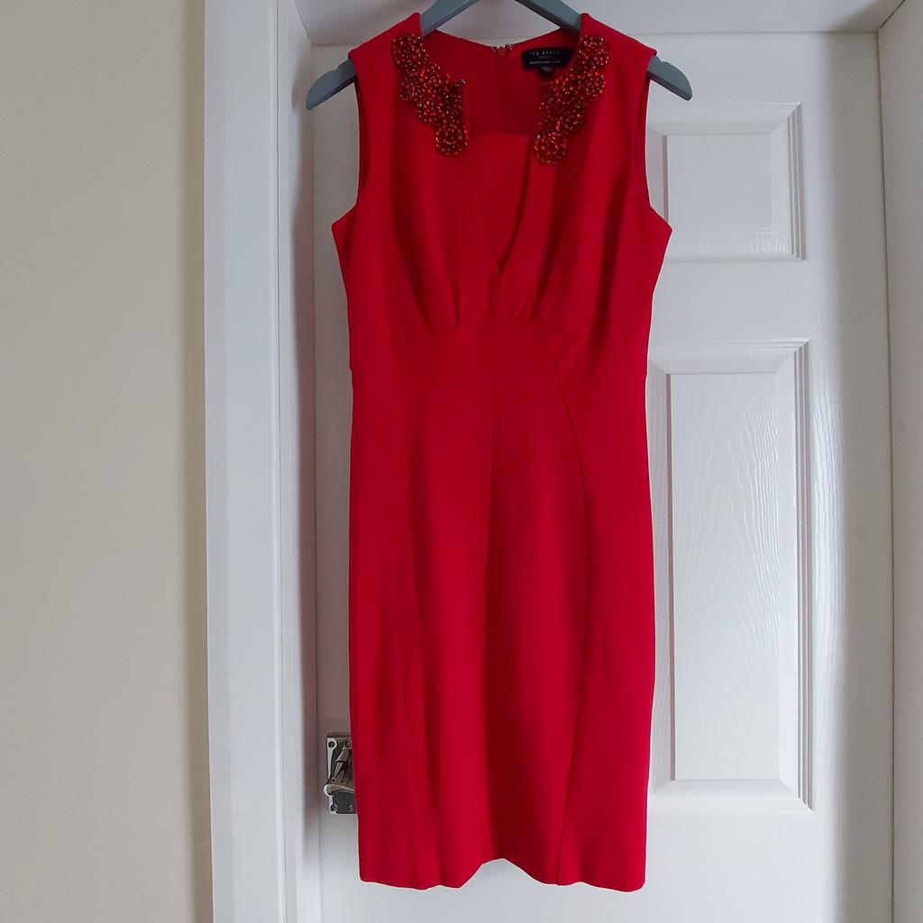 Dress “Ted Baker“London

Red Colour

New Without Tags

Actual size: cm

Length: 93 cm

Length: 72 cm from armpit side

Shoulder width: 35 cm

Volume hand: 42 cm

Breast volume: 80 cm – 85 cm

Volume waist: 70 cm – 71 cm

Volume hips: 80 cm – 84 cm

Length: 40 cm from shoulder before to waist only back

Length: 16 cm from armpit side before to waist

Size: 2, S, 10 ( UK ) Eur 36 , US 6

Shell: 64 % Viscose
 31 % Nylon
 5 % Elastane

Lining: 97 % Polyester
 3 % Elastane

Trim: 100 % Polyester

Made in China