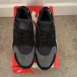 NIKE AIR HUARACHE. Men’s UK size 11. Black/Anthracite-Pure Platinum. Great condition, barely worn. Price quoted or best offer. Free collection or paid delivery (estimate £4.50). Will include free delivery if full set price is paid. Based in Solihull B92 area. No refunds
