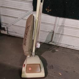 vintage upright hoover in good working condition picks up really well. COLLECTION ONLY PLEASE NO DELIVERY