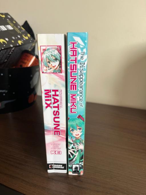 Buy & Sell West Midlands Sandwell - Photos for Hatsune Miku Books