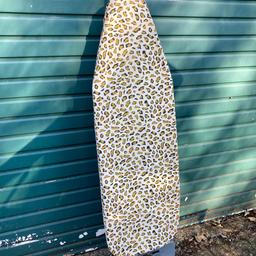 Used ironing board for sale
Cover needs a wash
Thank you for looking