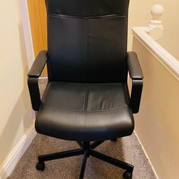 New Office Chair
No Scratches or Marks
Collection but can deliver for a £10 in Liverpool
Prize is negotiable
More pictures can be requested
Can only deal through Shpock, Cash on collection or on delivery or through Shpock