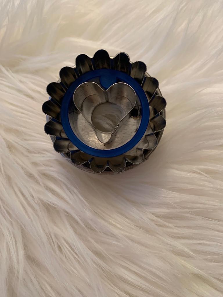 Form für Linzerplätzchen von Kaiser , Neu! in 36119 Rommerz für € 3,50 ...