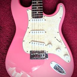 Encore Electric Guitar For Sale
Good condition 
Hardly used as was unwanted Christmas present
Works perfectly fine

Collection WV11