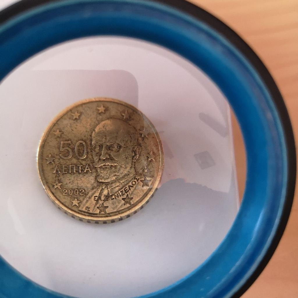 2 Seltene 50 Cent Münzen 1x50 Cent 2002 aenta mit einem F im Stern auf 8 Uhr. 1x 50 Cent Münze 1999 Beatrix Konigin der Nederlanden.
