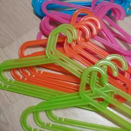 hangers plastick for clothes