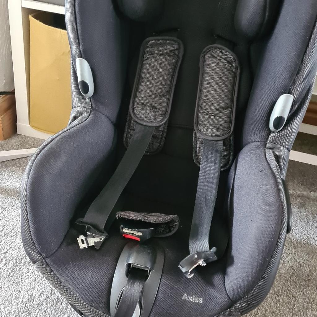 Maxi cosi axiss
Swivel seat
Great condition

Also selling maxi cosi 2way pearl & isofix base.