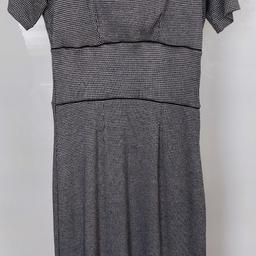 verkaufe dieses Kleid von VIVE MARIA, Größe M(fällt eher klein aus), angenehme Qualität