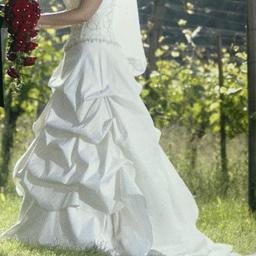 Verkaufe Brautkleid der Marke Matrimonia.
Gr. 38 - Zweiteiler - Schleppe hochsteckbar
Abholung in Premstätten oder Versand möglich
Preis: 150,—