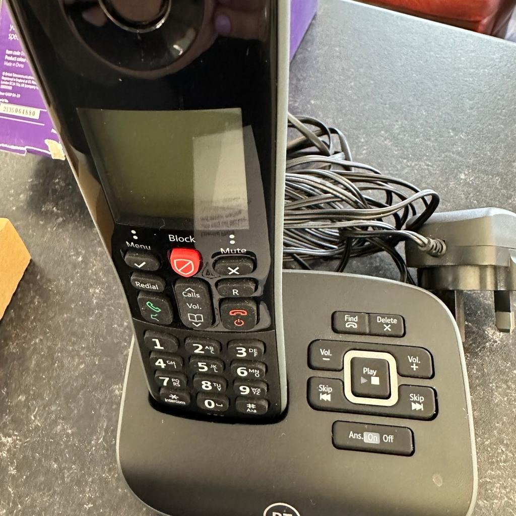 BT,phone with easy call blocking and answer machine,good as new,