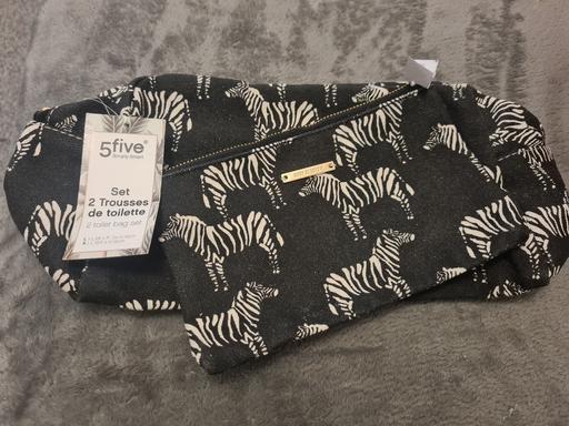 Buy & Sell Nottinghamshire Gedling - Photos for Zebra Makeup/Toiletry Bags x2