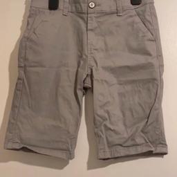 Primark Boy Chino Shorts 9-10 Yrs Old (140cm), New Without Tags. Grey

#shorts
#boyshorts 
#summer 
#summervibes 
#boywear 
#boyfashion