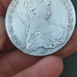 Verkaufe aus Nachlass einen Silbernen Maria Theresia Taler 1780.

Ich Ich schließe jegliche Sachmängelhaftung aus.