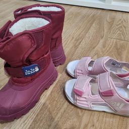 Winter snow boots (JoJo, Maman, Bebe) used just once. Very good condition.
Plus sandals (adidas) good condition too.
Both size 9, (eu 27)