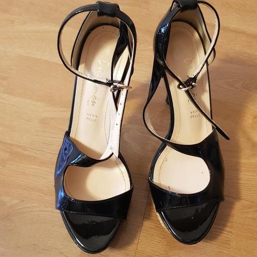 Buy & Sell Surrey Woking - Photos for High heeled shoes Black size 39