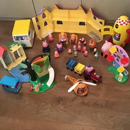 Selection of Peppa Pig toys
Selling as a whole or can sell separately
Also includes Peppa pig night light
Slight wear on castle and shop
Battery operated space ship and Mini Wheel -plays music and both are in good condition.
Ono