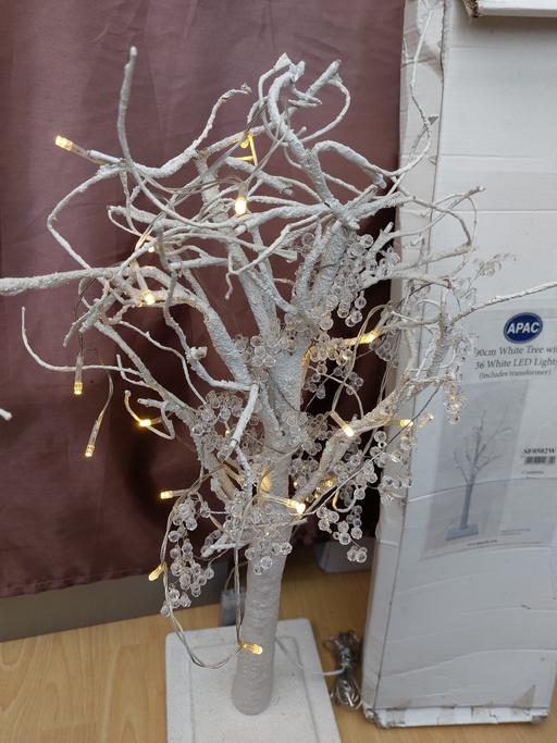 Buy & Sell West Midlands Wolverhampton - Photos for APAC 90cm white tree comes