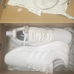 Collection only
Bargain
Adidas TR21 mens white trainers
Only £15
Size 9
