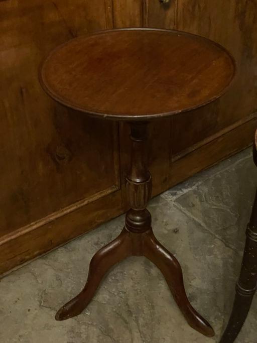 Buy & Sell Warrington Winwick Quay - Warrington - Photos for Petite Bevan Funnell Mahogany Side Table