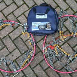 A pair of 16mm Snow Chains for SUV tyres (e.g. Audit Q7 2015). See 3rd photo for list of tyre sizes.
As required for driving in Winter in French Alps etc.
Barely used, for car I no longer own, were ~£90 new.
Google "Polar snow chains" in web browser for more details (e.g. Snowchains.com)
Buyer must collect from Mill Hill, London NW7.