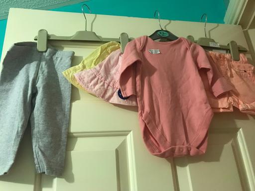 Buy & Sell Northumberland Hartford - Northumberland - Photos for NEW - BUNDLE OF GIRLS CLOTHES 3-6 MONTHS