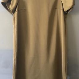 Size 10 Ladies Gorgeous BNWT H&M Olive Green Day/Evening Lightweight Fashion Dress with Diamanté Strap on Back with Slit Sleeves £9.99…Strood Collection or Post A/E…💕

Check out my other items...💕

Message me if wanting multi items save on postage 💕