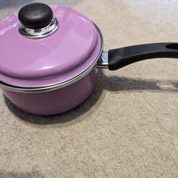 Brand new never used large cooking pan