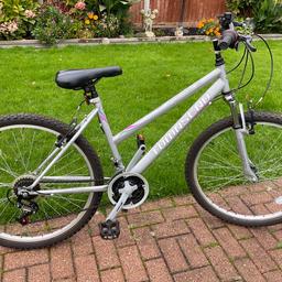This bike has 26” wheels and 18 gears .This bike has been serviced and is in good working order.it also has front suspension.the frame size is 17” inches. Collection only sorry no delivery.