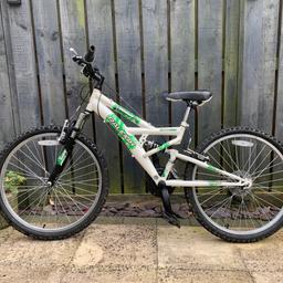 Raleigh Bike in great condition
18 gears