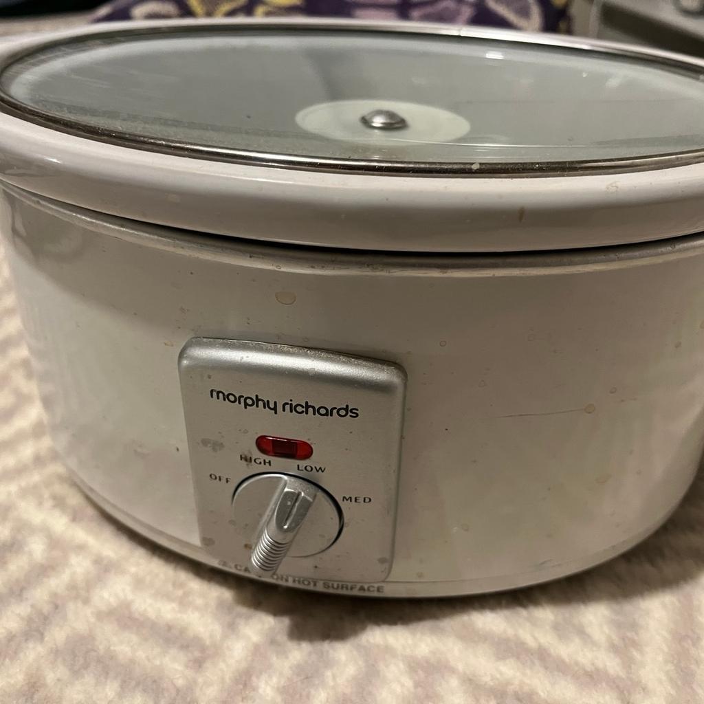 Morphy Richards slow cooker

Collection only m19