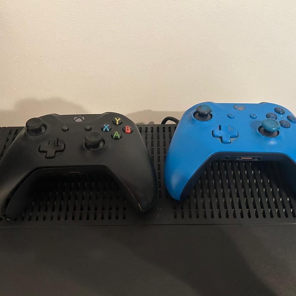 Good condition standard Xbox one black works perfect comes with 2 controller not in the best conditions but can easily be replaced going for a fair. price