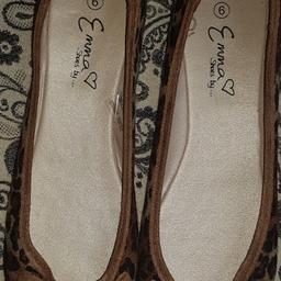 Womens flats for sale, UK shoe size 6. New as shown in pictures. Collection.