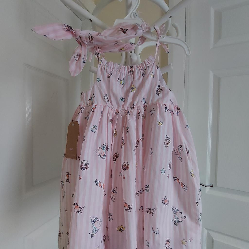Dress With Rim“ Savannah“ Kids

Pale Pink Mix Colour

 New With Tags

Actual size: cm

Length: 56 cm front

Length: 55 cm back

Length: 43 cm from armpit side

Shoulder width: 20 cm

Volume hands: 25 cm

Breast volume: 50 cm – 60 cm

Volume waist: 52 cm – 55 cm

Volume hips: 70 cm – 80 cm

Length: 4 cm from armpit side before to waist

Age: 3-4 Years (UK) Eur 104 cm, US 4T

Shell: 100 % Cotton

Lining: 80 % Polyester
 20 % Cotton

Exclusive of Decoration

Made in China