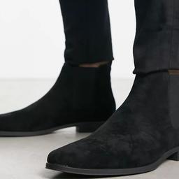 Mens new black suede Chelsea boots.Size 9