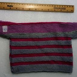 Hand knitted baby woolen top #25

Newly made suitable for newborn.  Lovely horizontal colour band pattern.

Local collection preferred or can be posted out at extra costs.  Within mainland UK, £2.95, elsewhere please enquire & do my best to let you know as soon as possible.