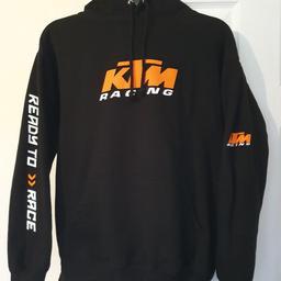 KTM PULLOVER HOODIE | ADULTS | SIZE M

Excellent condition only worn twice. Has been washed. From Smoke & Pet free home.