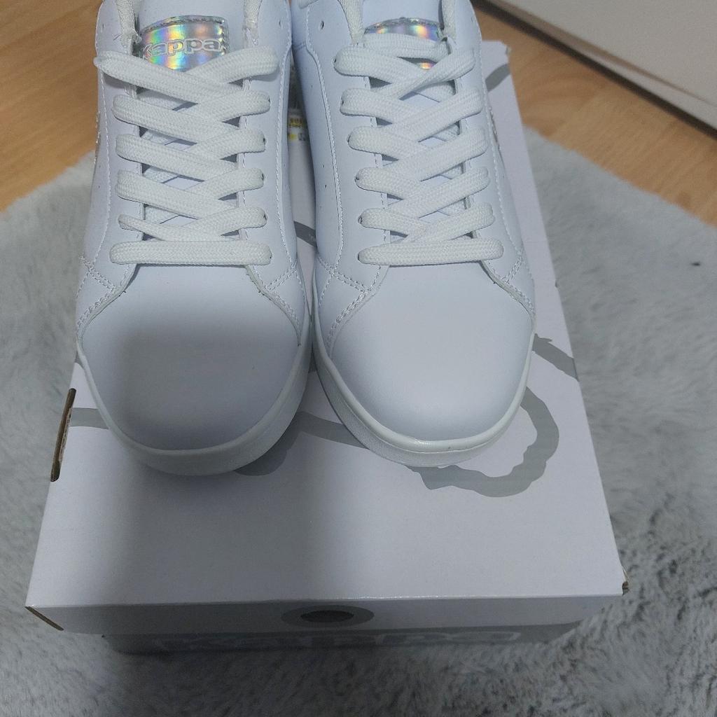 Ungetragene Kappa Sneaker
Grösse 38
Mit Originalverpackung

Privatverkauf-keine Rückgabe
Abholung Neulindenau
Versand 4,50€