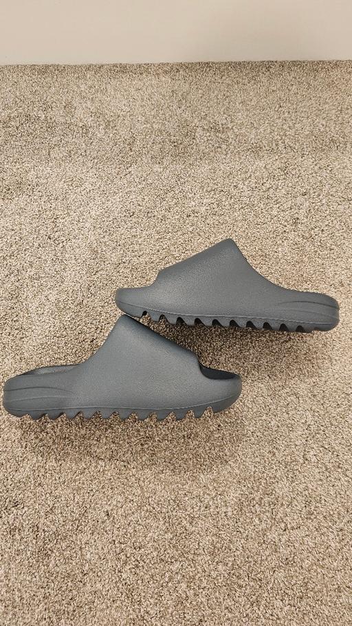 Buy & Sell Barking and Dagenham Barking - Barking and Dagenham - Photos for New Adidas Yeezy Slide Grey. Uk size 7