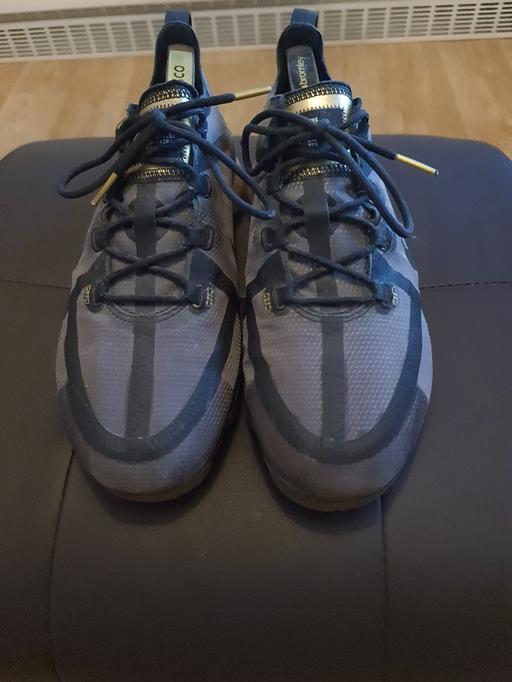 Buy & Sell East London Redbridge - Photos for NIKE VAPORMAX GOLD&GREY