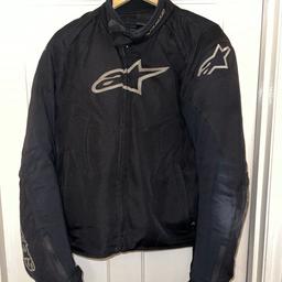 Here my Alpinestars Jacket very good condition size L waterproof.
PLEASE COLLECTION ONLY 