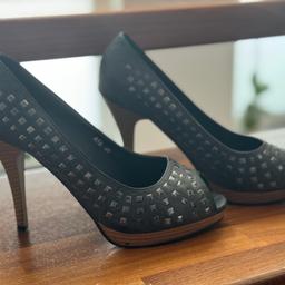 Damen Pumps high heels Schuhe grau Silber Größe 38